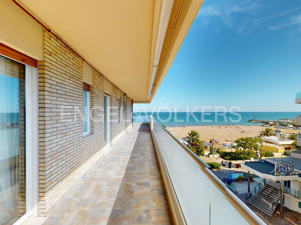 Appartamento a Riccione in Viale Giacomo Puccini, 2 - Foto 3