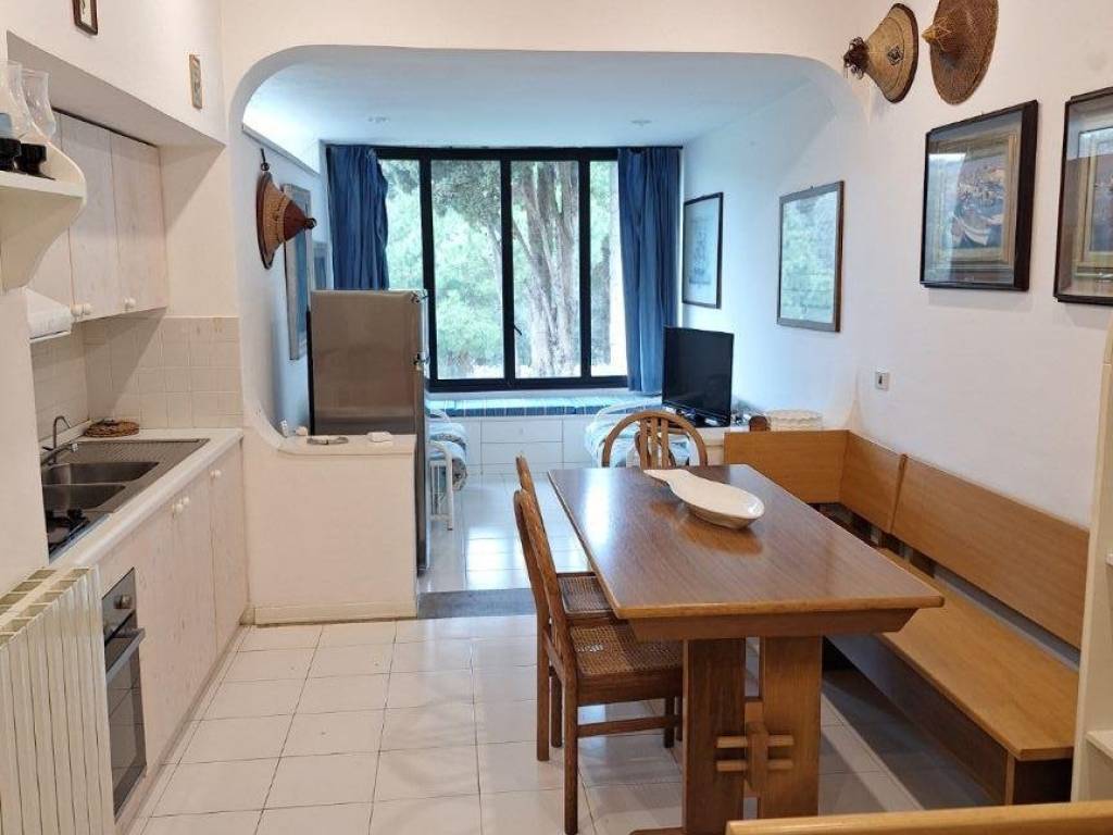 Appartamento a Castiglione della pescaia in Via di Poggio alle Mandrie - Foto 2
