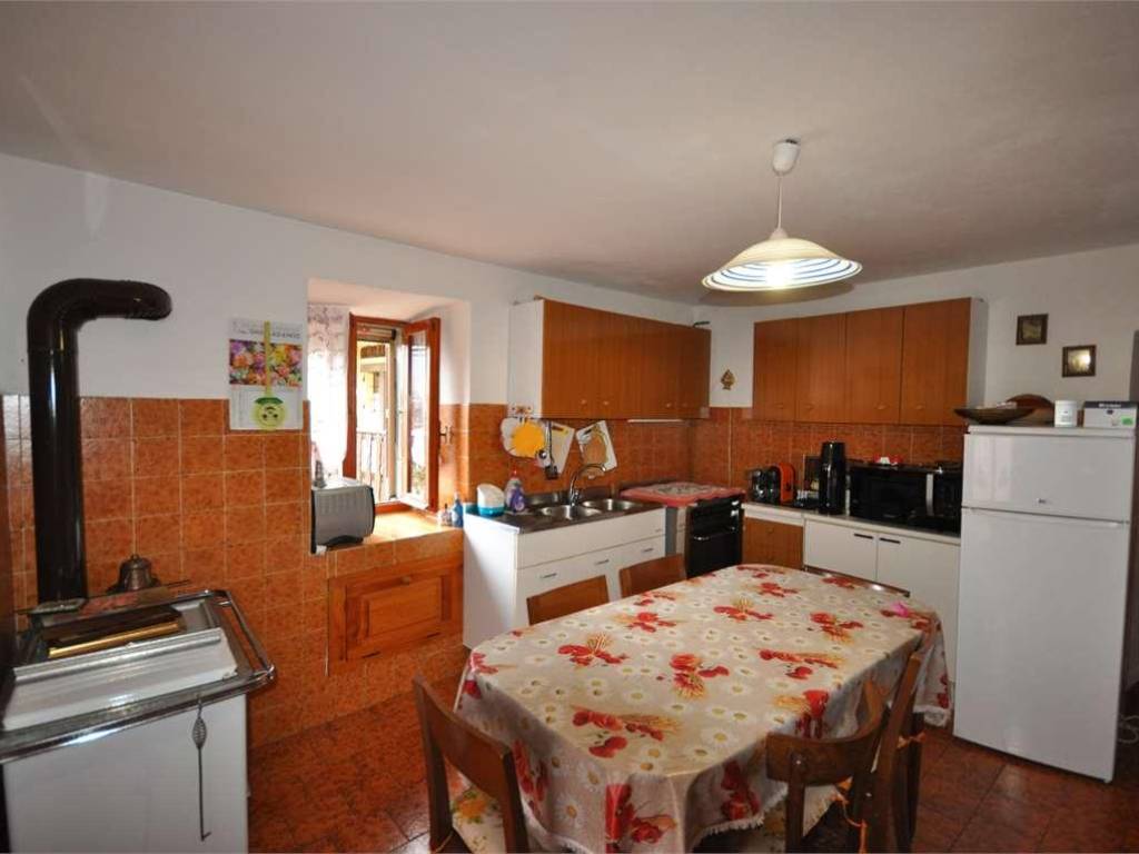 Casa indipendente a Antrona schieranco in Via don francesco cerutti, 23 - Foto 4