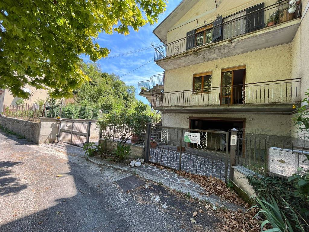 Appartamento a Concerviano in Via della Madonna - Foto 2