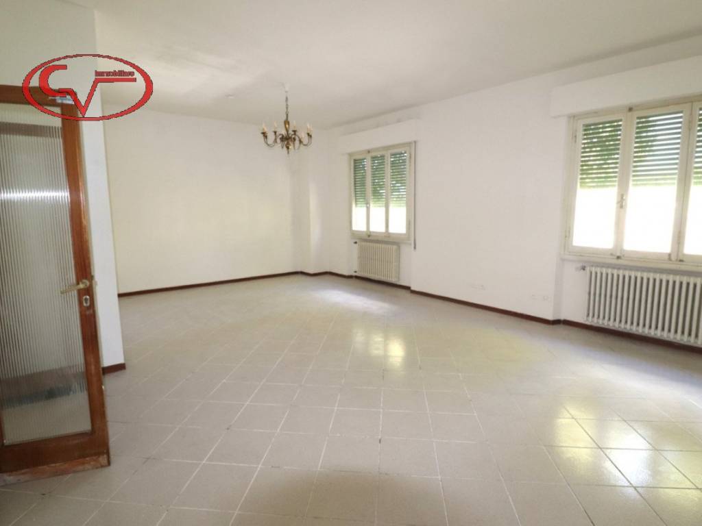 Appartamento a Montevarchi in Viale Armando Diaz - Foto 3
