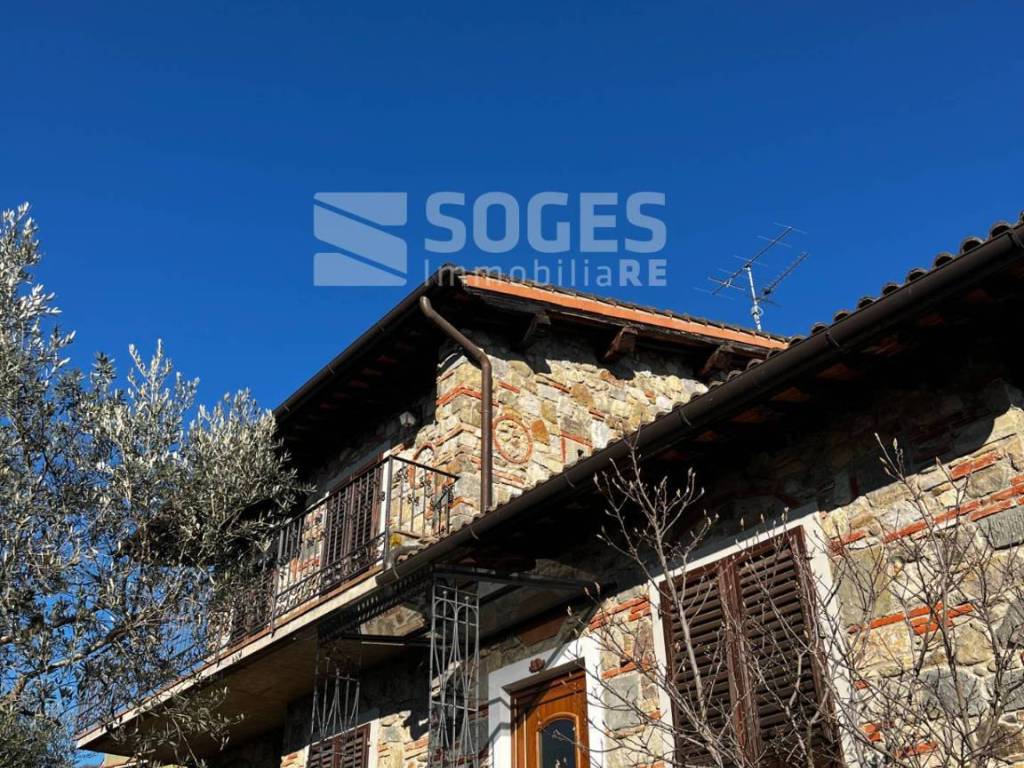 Villa a Terranuova bracciolini in montemarciano - Foto 2