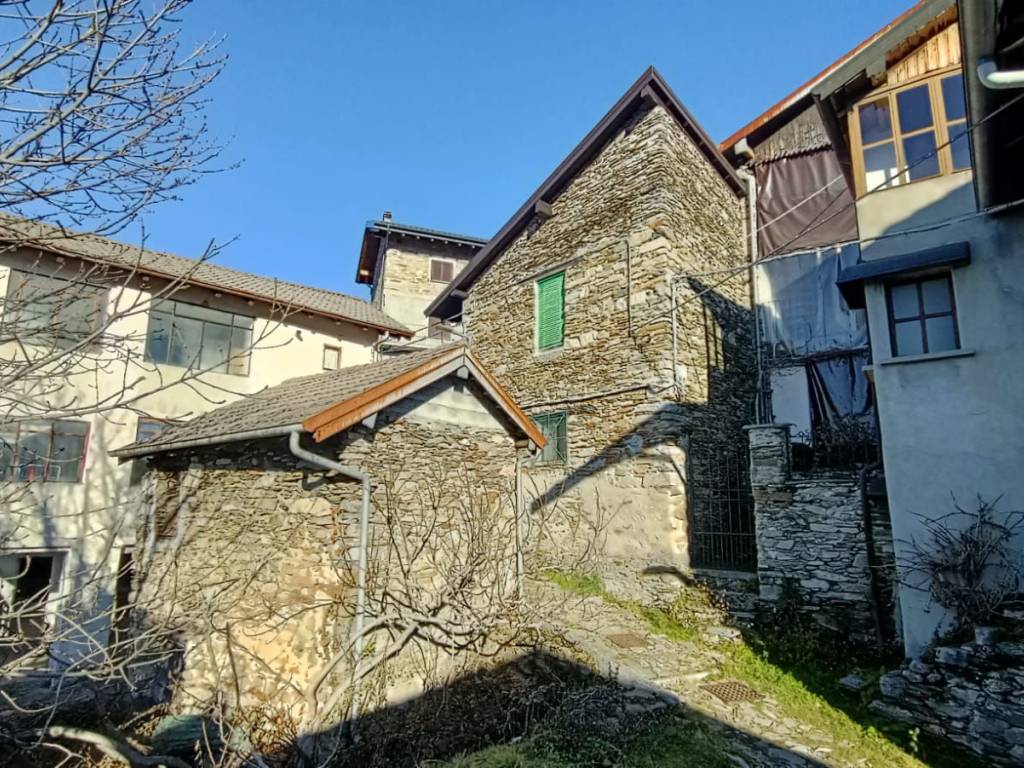 Casa indipendente a Aurano in Via Alpi, 113 - Foto 2