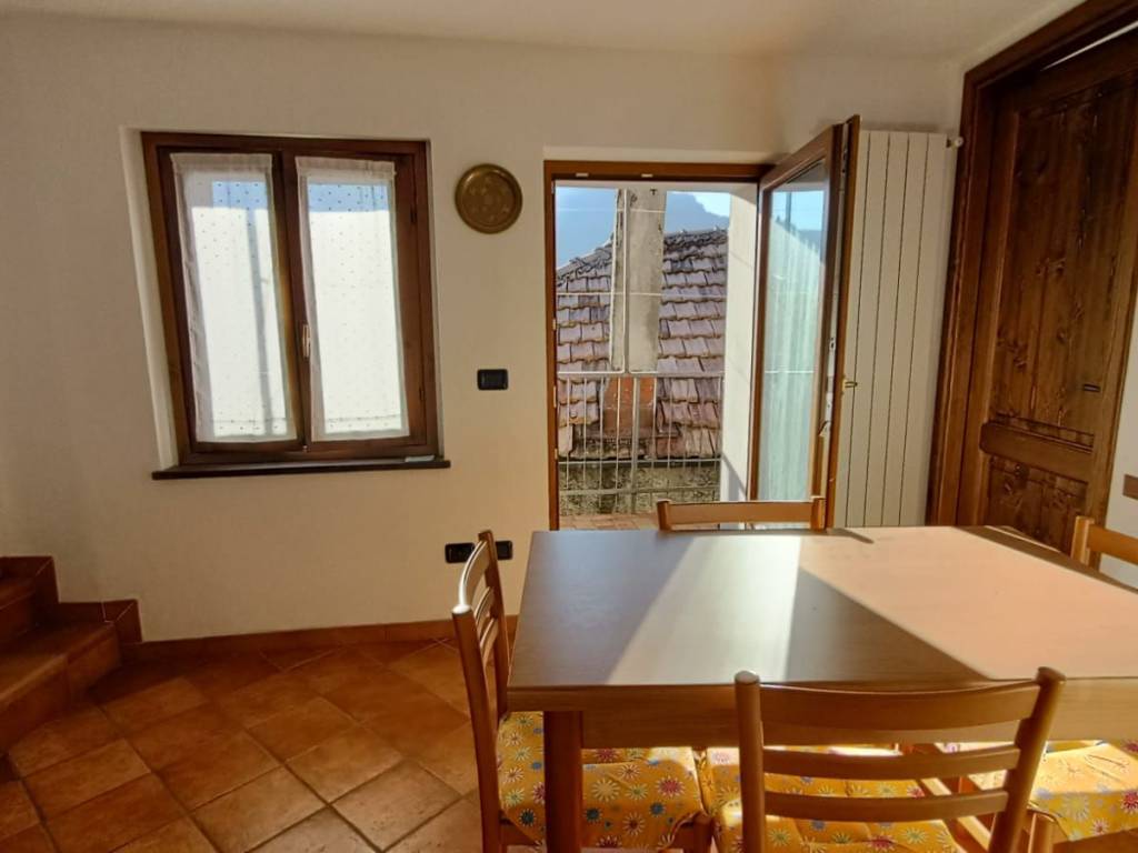 Casa indipendente a Aurano in Via Alpi, 113 - Foto 4
