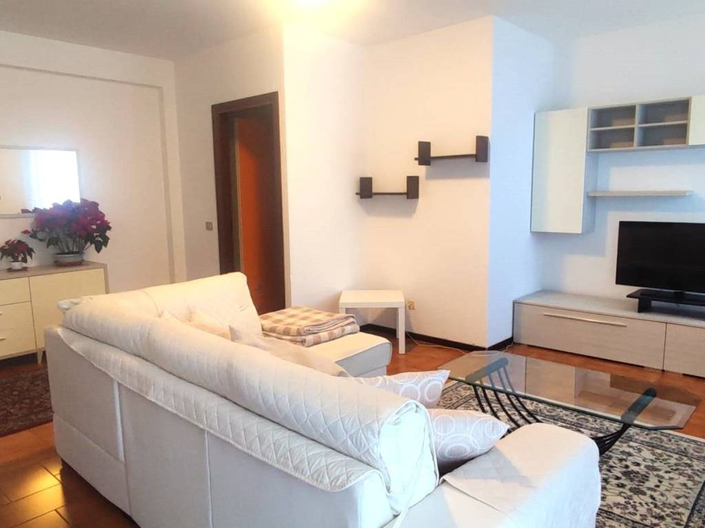 Appartamento a Landriano in Piazza Enrico Mattei, 2 - Foto 2