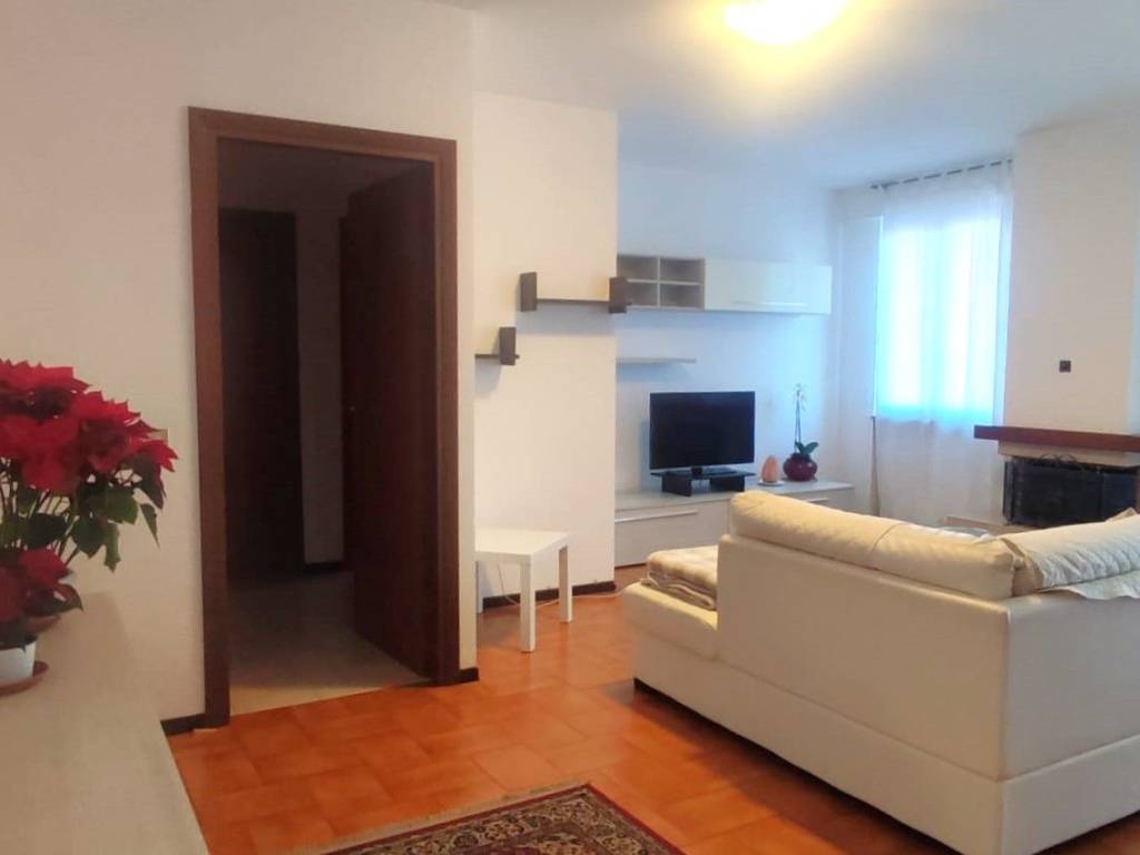 Appartamento a Landriano in Piazza Enrico Mattei, 2 - Foto 4