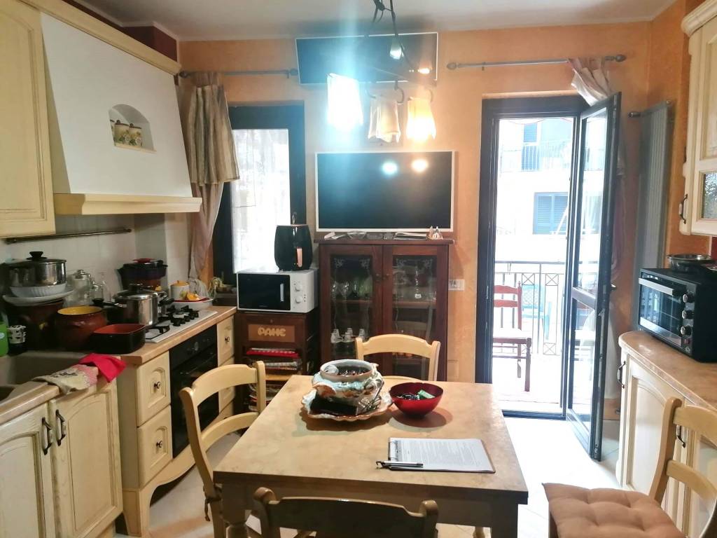 Appartamento a Maddaloni in Via Montella, 2 - Foto 2