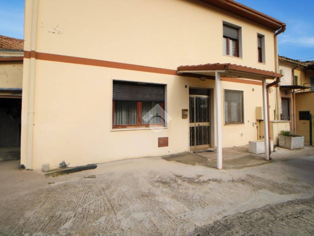 Casa indipendente a Pescara in Str. Vicinale Fonte Locca, 3 - Foto 2
