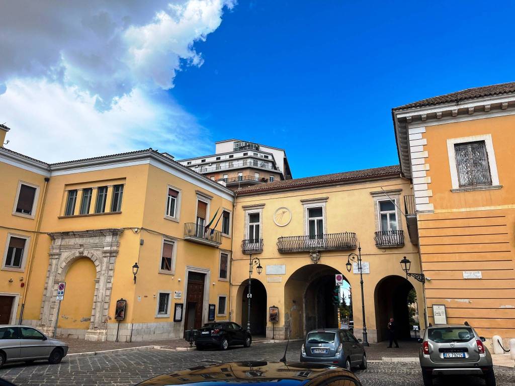 Immobile a Foggia in Piazza Vincenzo Nigri - Foto 2