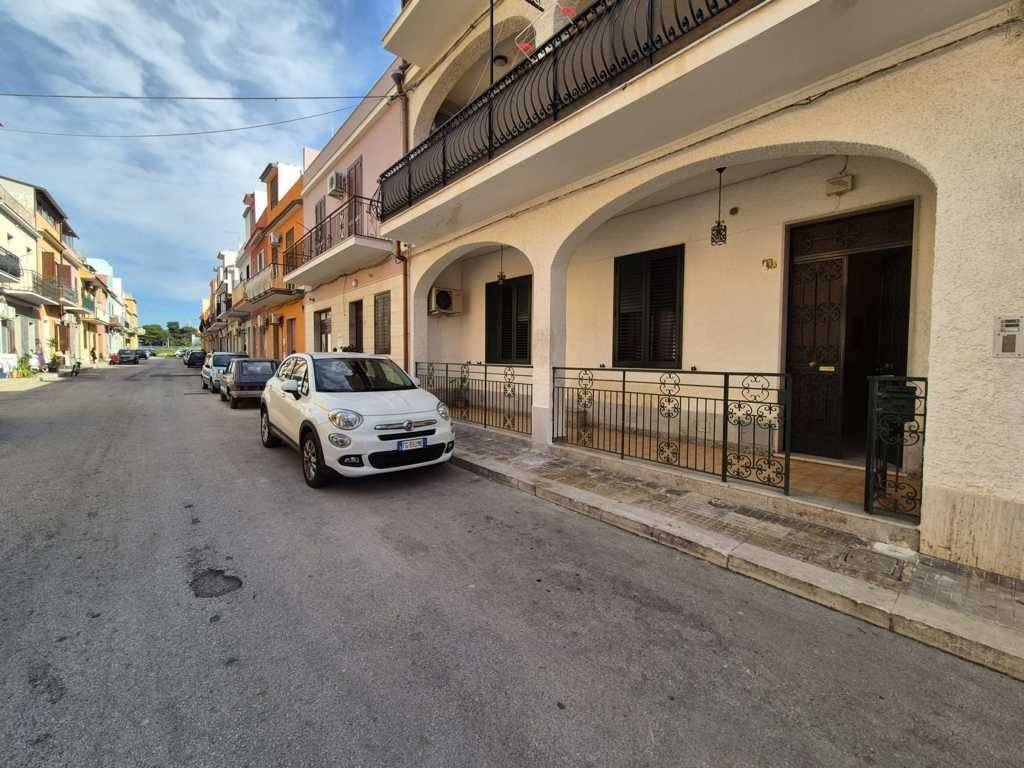 Casa indipendente a Avola in Via Arrigo Boito - Foto 4