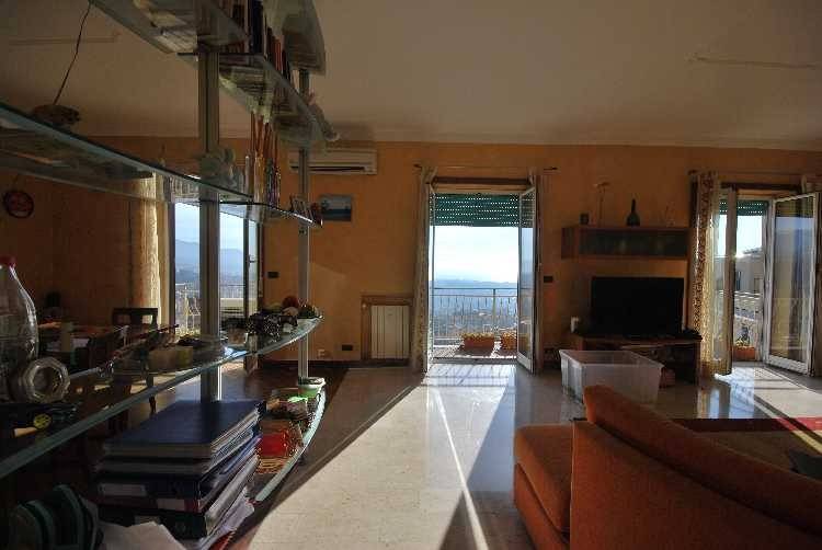 Appartamento a Genova in Via Cesare Cabella - Foto 2
