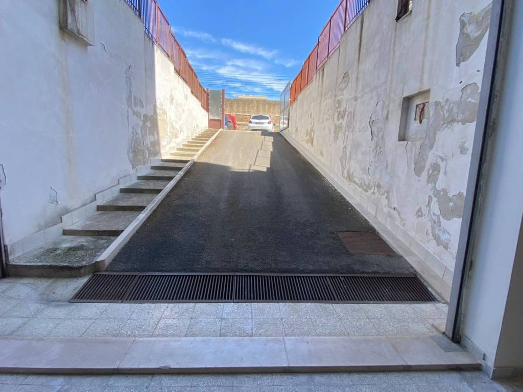 Box / garage a Bisceglie in Via Asiago - Foto 2