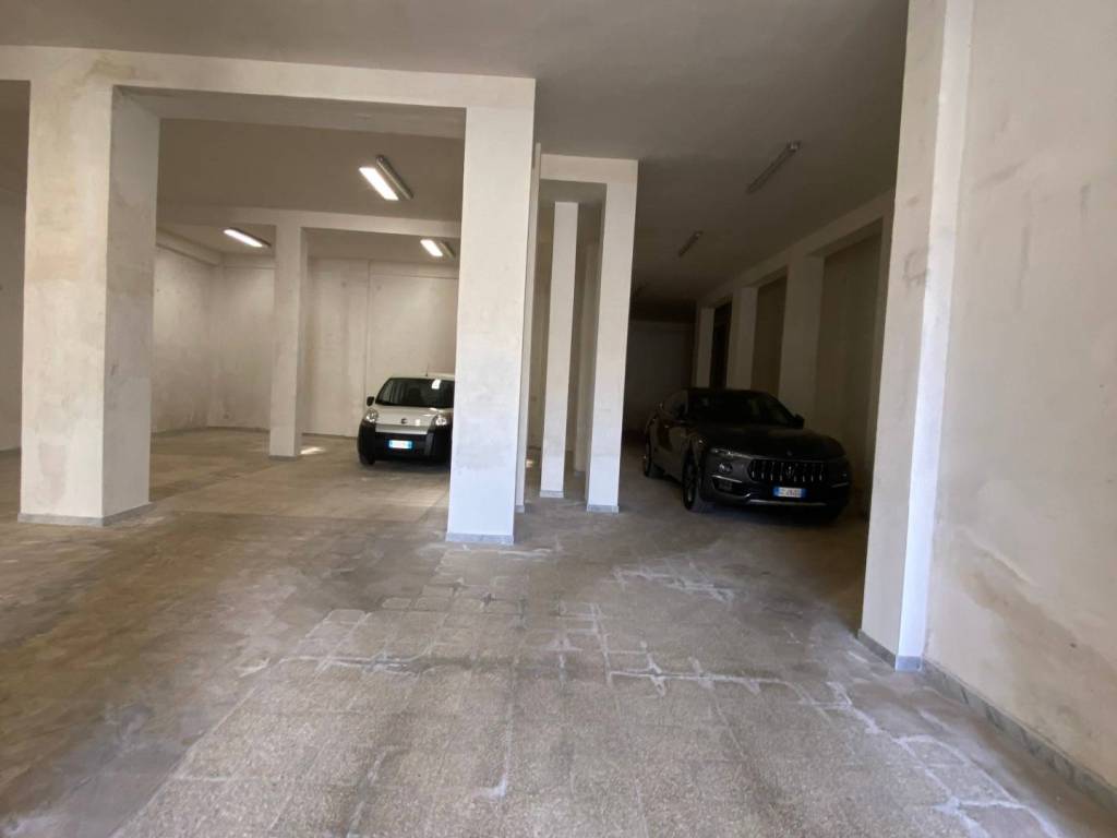 Box / garage a Bisceglie in Via Asiago - Foto 3