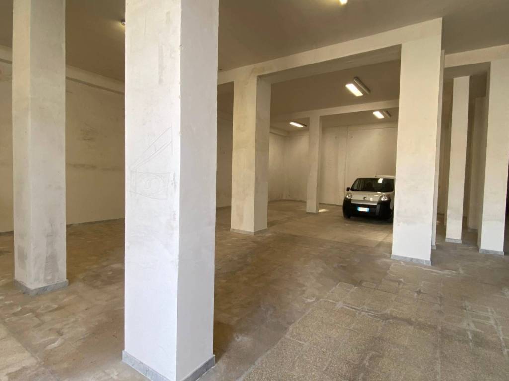 Box / garage a Bisceglie in Via Asiago - Foto 4