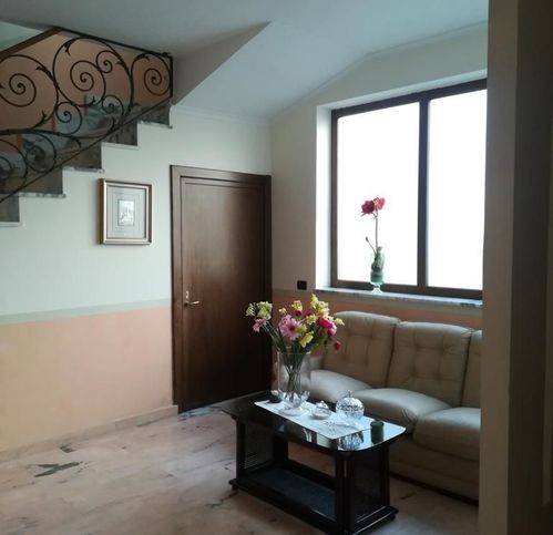 Villa a Caserta in Via Papa - Foto 4