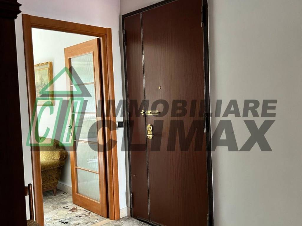 Appartamento a Caserta in Via Luigi Settembrini, 19 - Foto 2