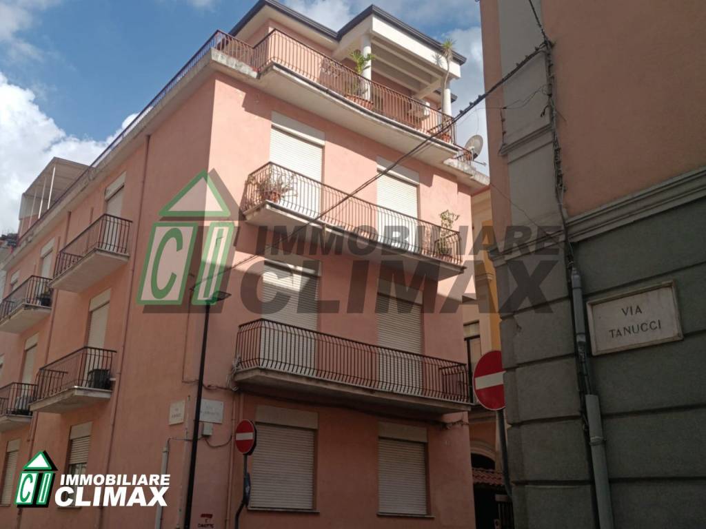 Villa a Caserta in Via Raffaele Leonetti - Foto 2