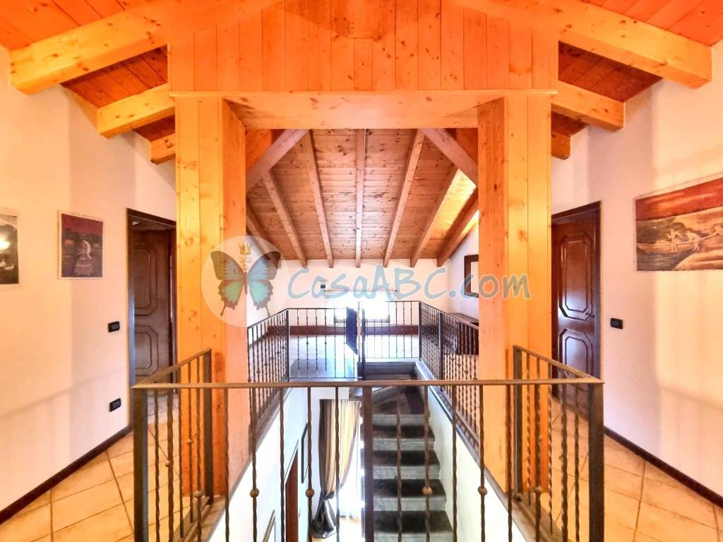 Villa a Calcinate in Via 1 Maggio - Foto 3