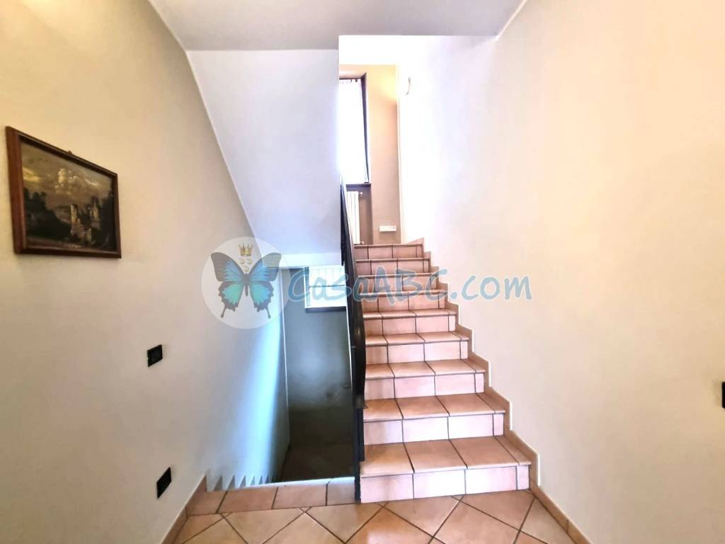 Villa a Calcinate in Via 1 Maggio - Foto 4