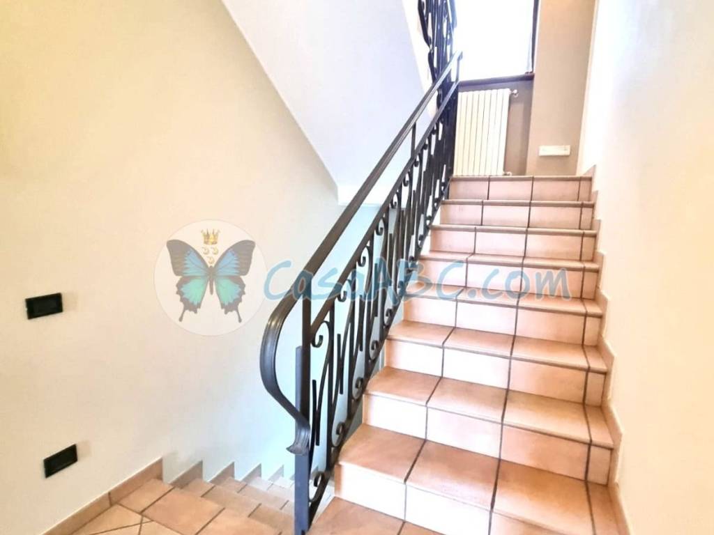 Villa a Calcinate in Via 1 Maggio - Foto 5