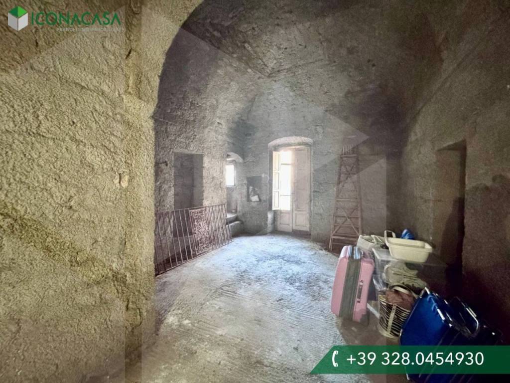 Casa indipendente a Ceglie messapica in Via Suor Maria Antonia Lalia - Foto 2