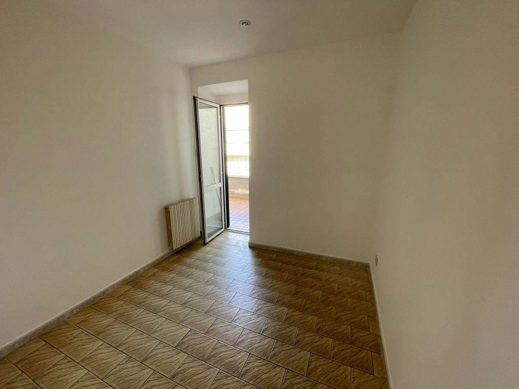 Appartamento a Terracina in Via Fontana Vecchia - Foto 5