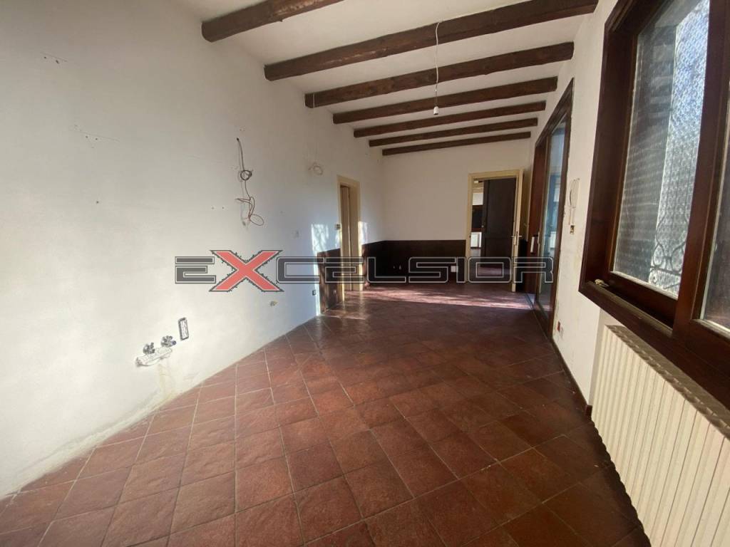 Casa indipendente a Adria in Corso Mazzini n. 7 - Adria - Foto 2