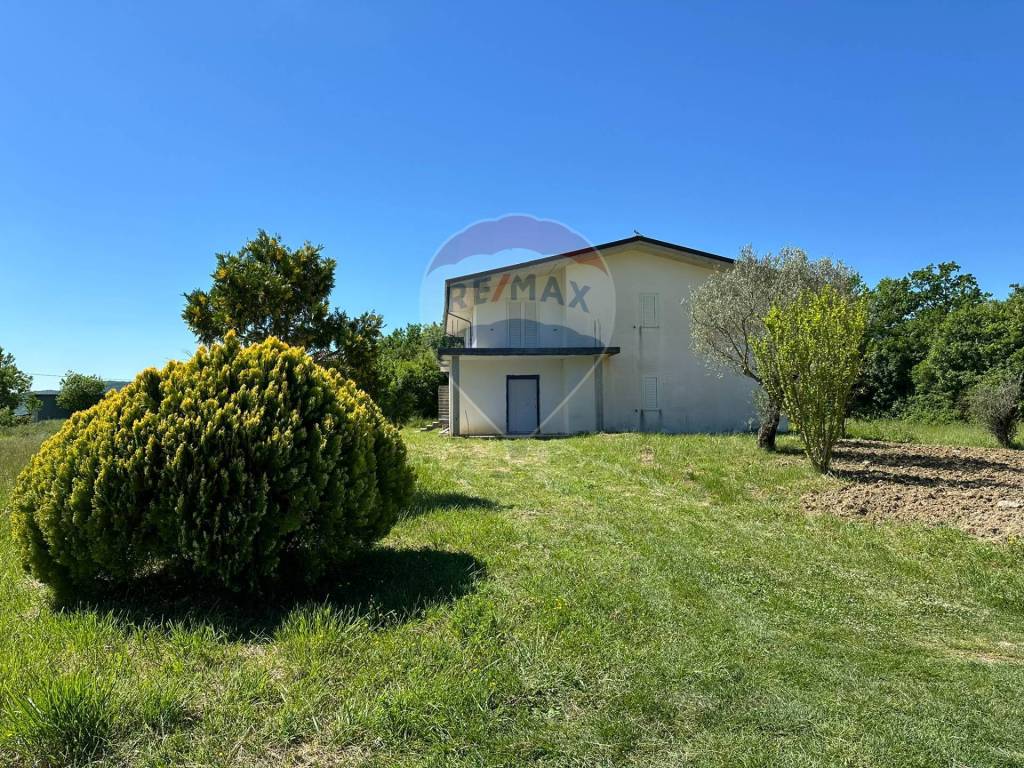 Casa indipendente a Rocchetta a volturno in Eduardo De Filippo - Foto 5