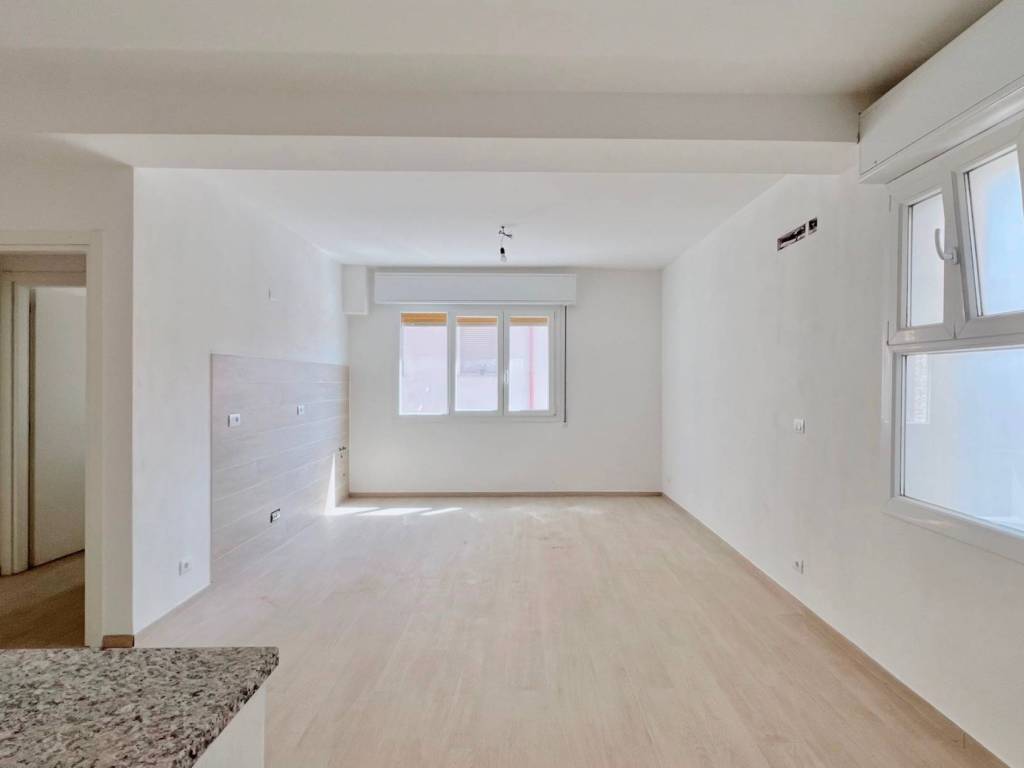 Appartamento a Spotorno in Viale Europa - Foto 3