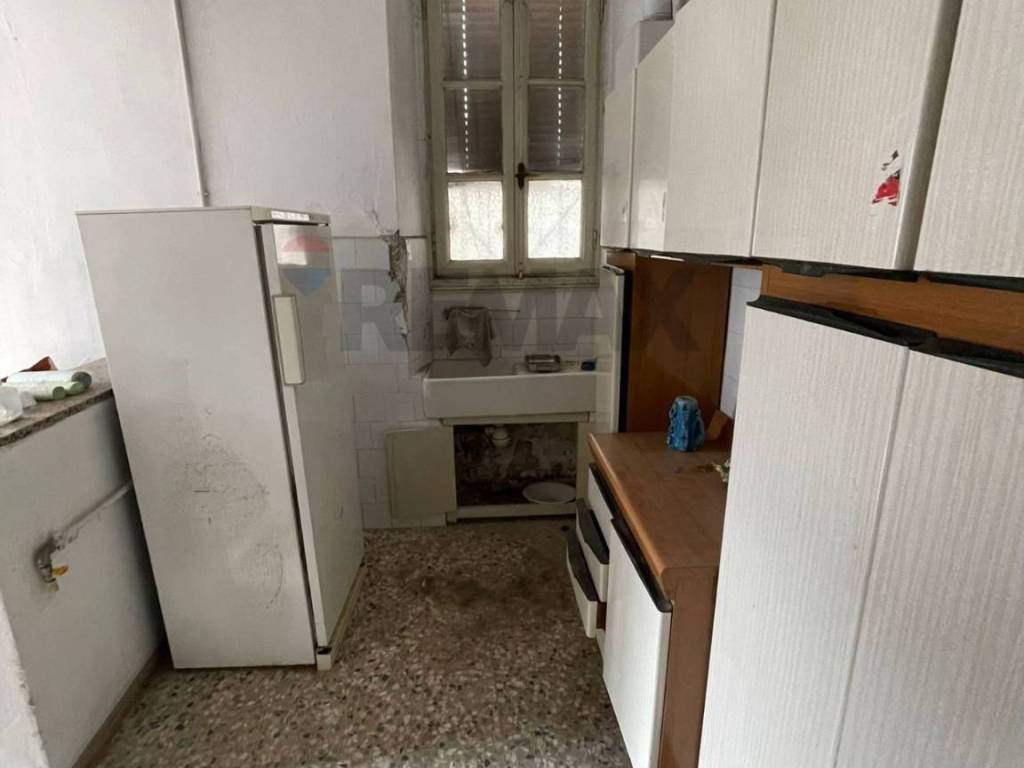 Appartamento a Gavirate in Via Magenta, 7 - Foto 3