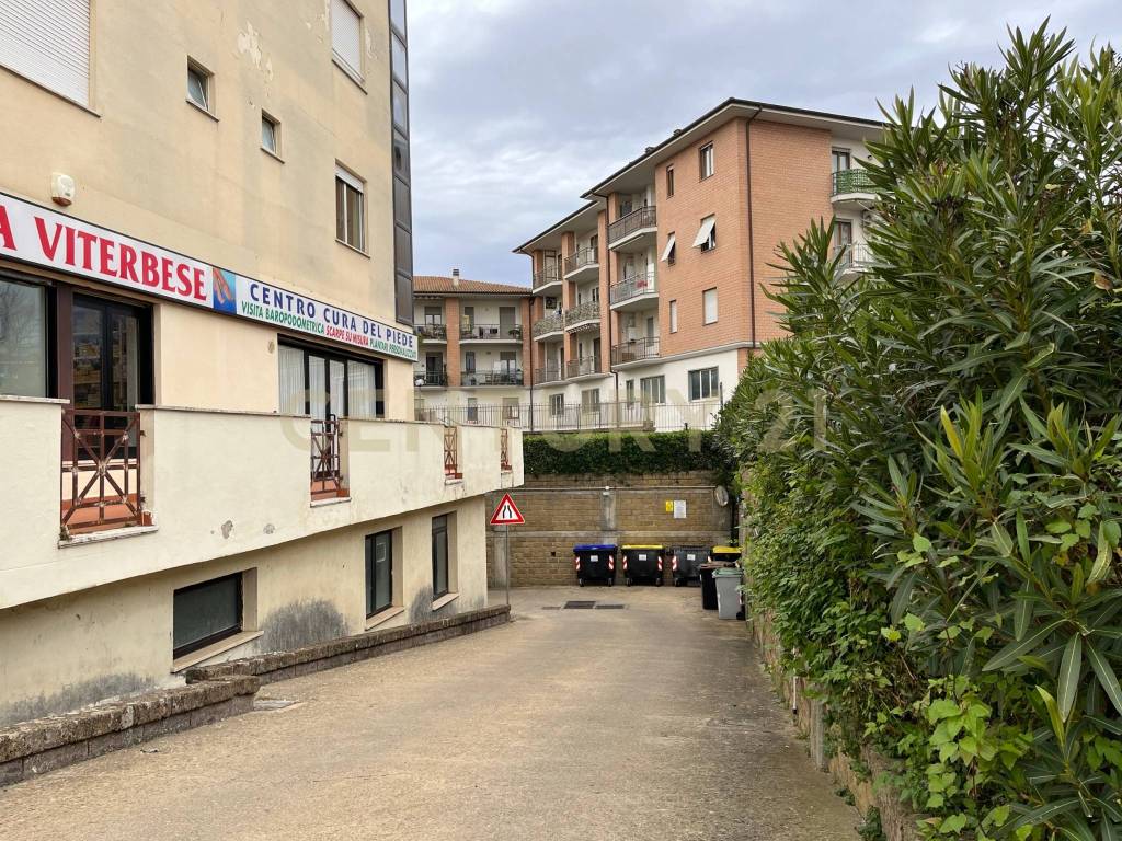 Box / garage a Viterbo in Via Igino Garbini, 5 - Foto 3