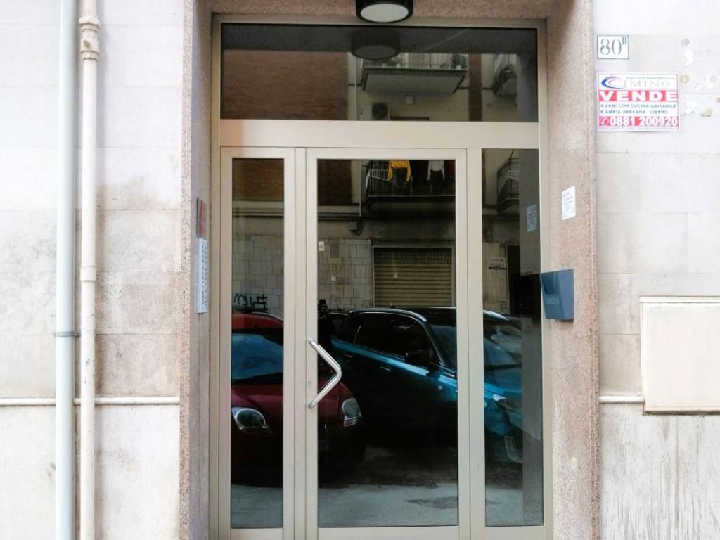 Appartamento a Foggia in Viale Cristoforo Colombo - Foto 2