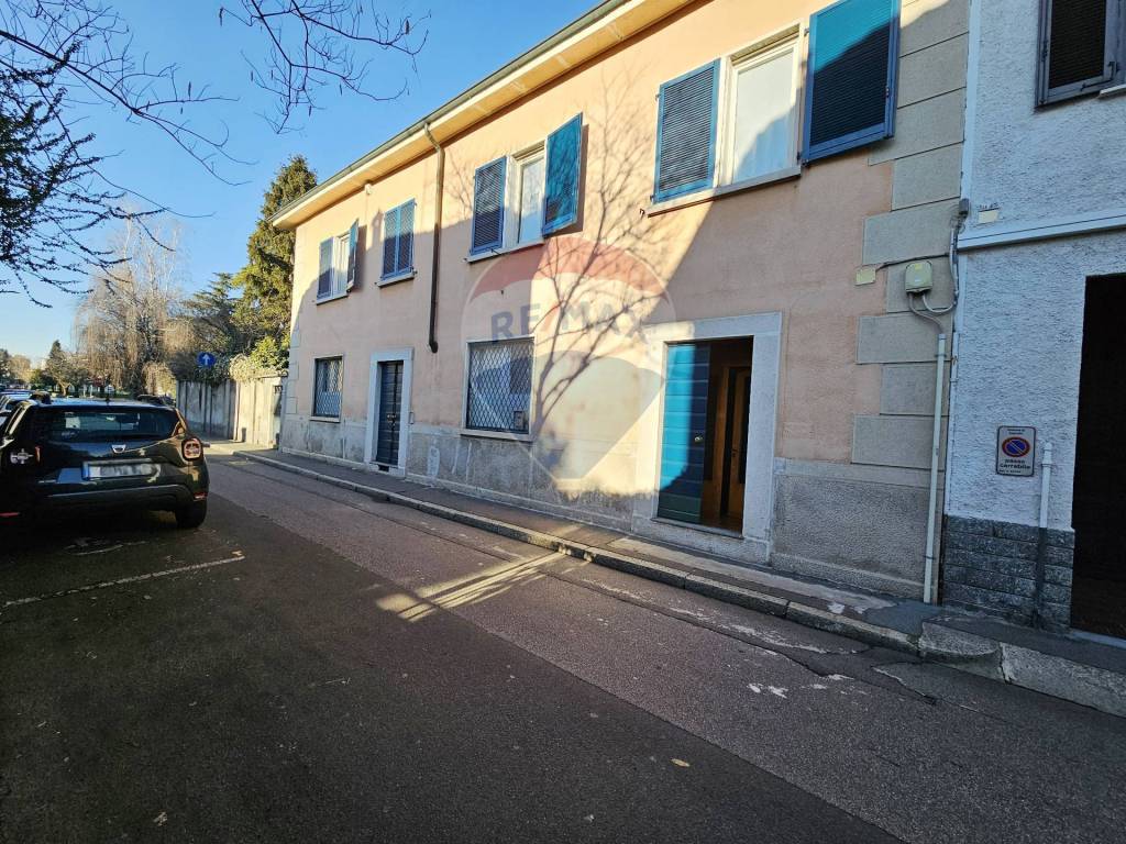 Immobile a Legnano in VIA BRAMANTE, 150 - Foto 2