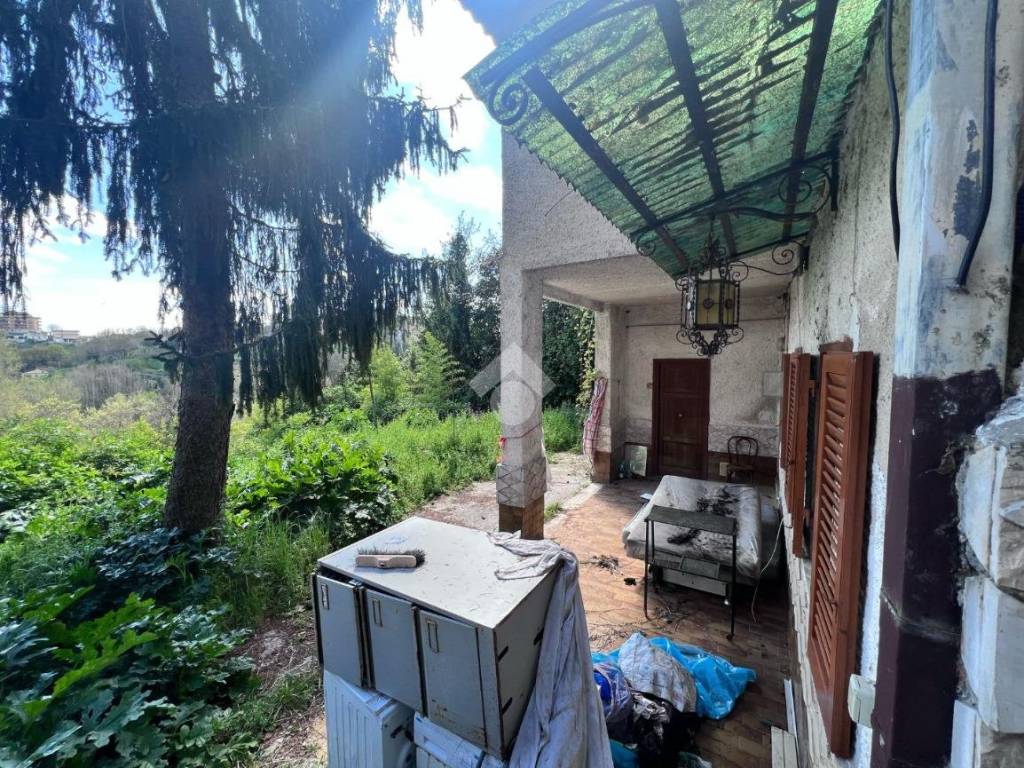Casa indipendente a Frosinone in Via delle fosse ardeatine, 222 - Foto 3