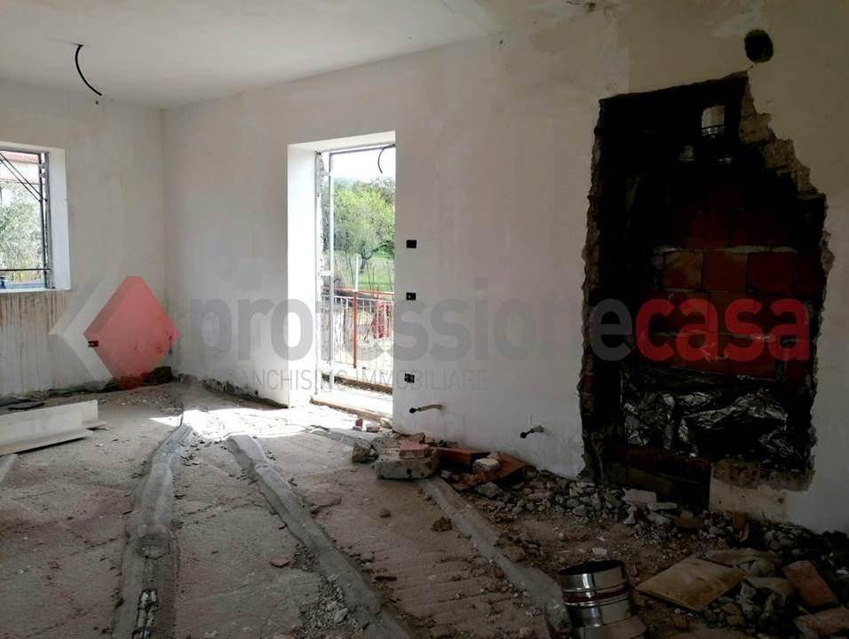 Casa indipendente a Cervaro in Via Colli - Foto 4