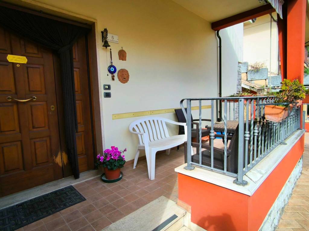 Villa a Bastia umbra in Via Cecoslovacchia, 5 - Foto 3