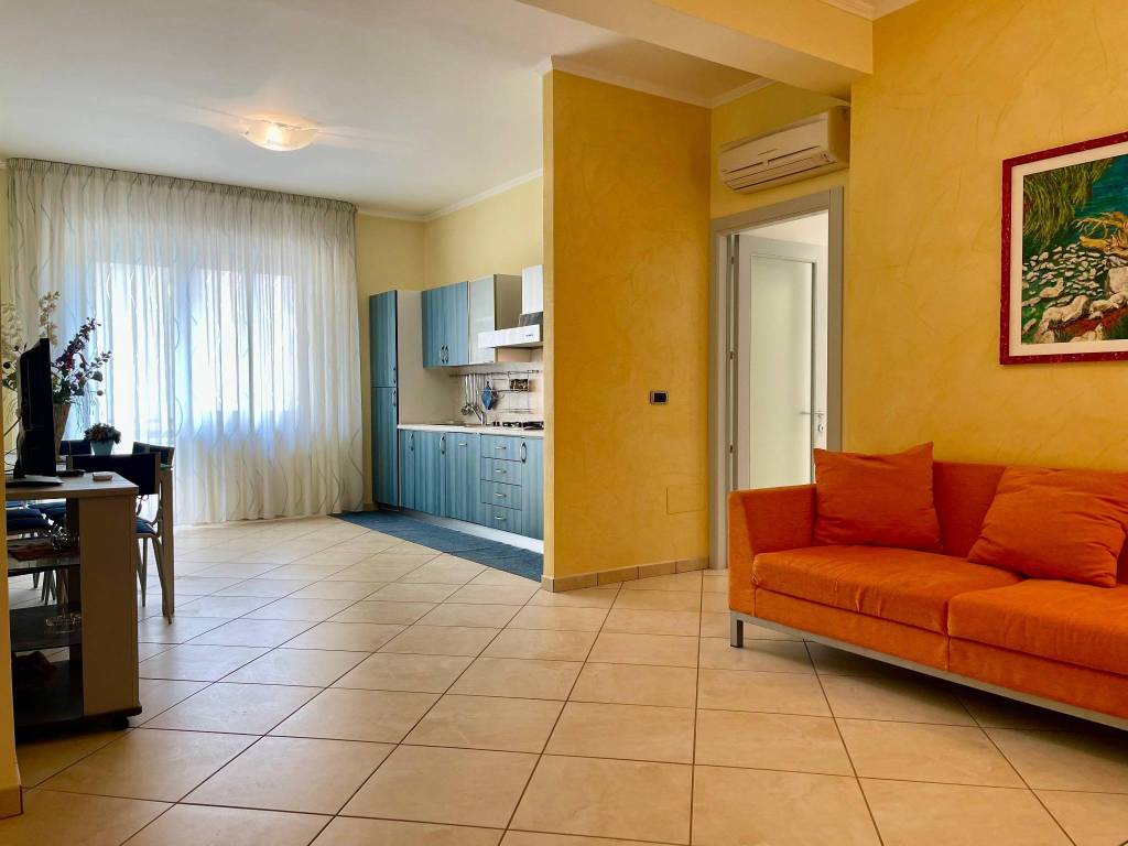 Appartamento a San benedetto del tronto in Via Trento - Foto 2