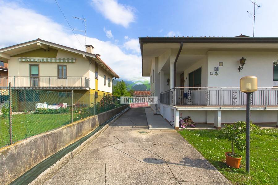 Villa a Maniago in Via Portogruaro, 9 - Foto 3