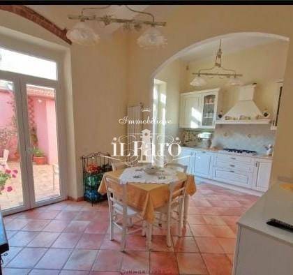 Villa a Viareggio in Via Giuseppe Zanardelli, , 209 - Foto 4
