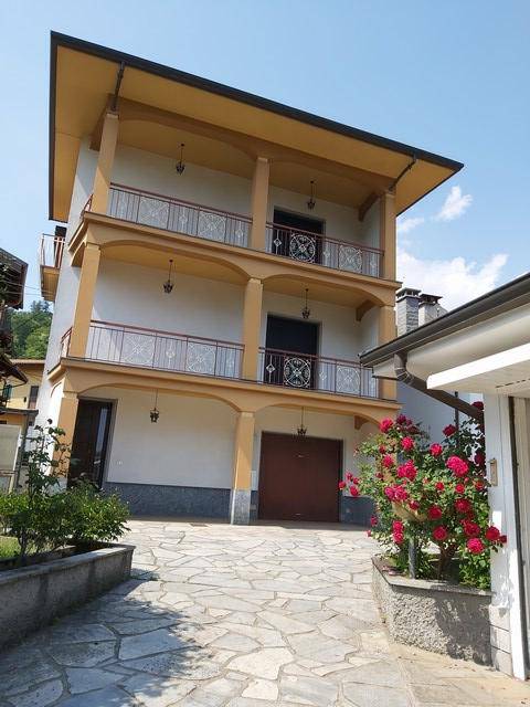 Villa a Verbania in Via per Cossogno, 76 - Foto 3