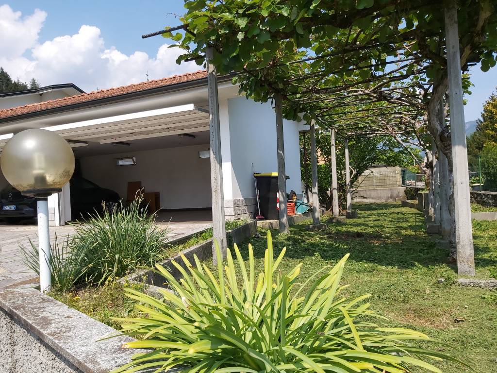 Villa a Verbania in Via per Cossogno, 76 - Foto 5
