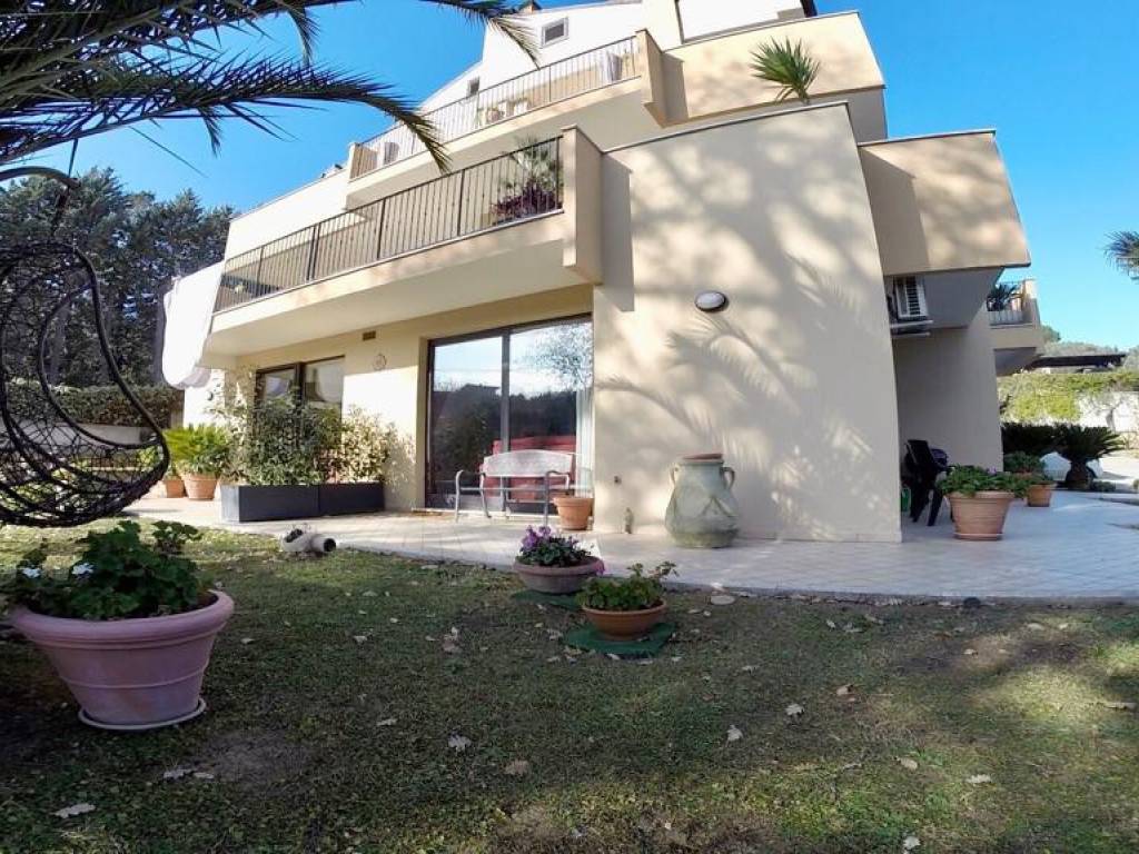 Casa indipendente a Montesilvano in Strada Comunale Case d'Agnese, 7 - Foto 2