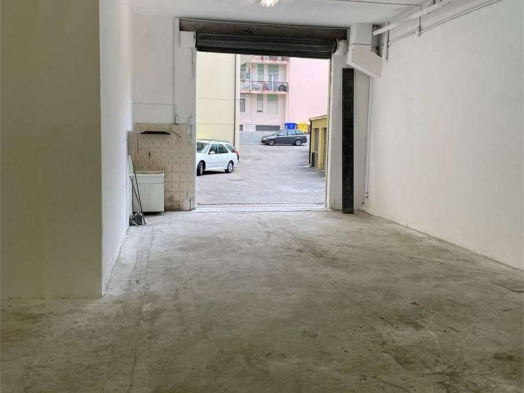 Box / garage a Lanciano in Viale Cappuccini - Foto 3