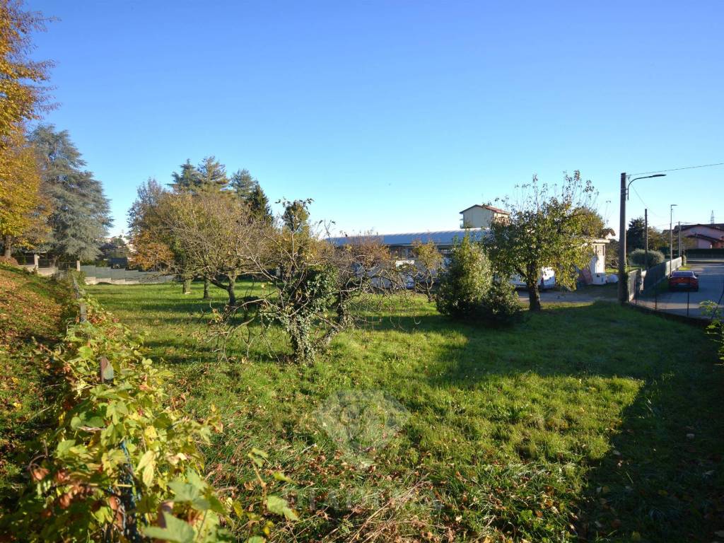 Terreno a Albizzate in Via Redipuglia, 1 - Foto 2