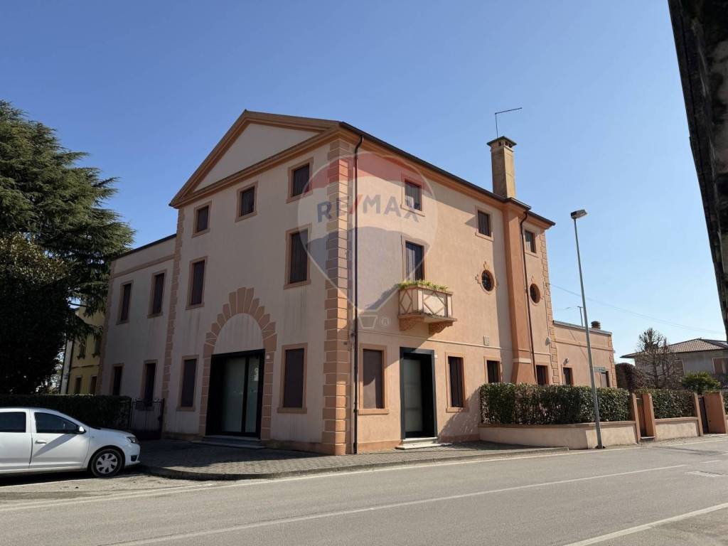 Casa indipendente a Nervesa della battaglia in Via Bossi, 4 - Foto 3