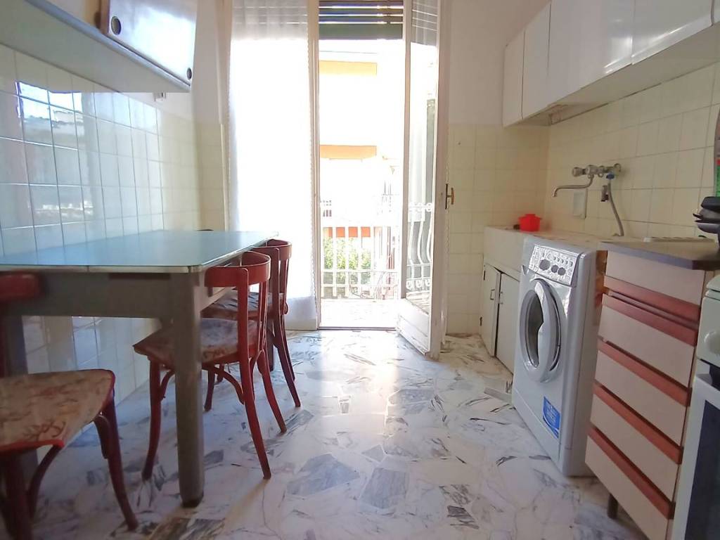 Appartamento a Spotorno in Via Berninzoni, 40 - Foto 4