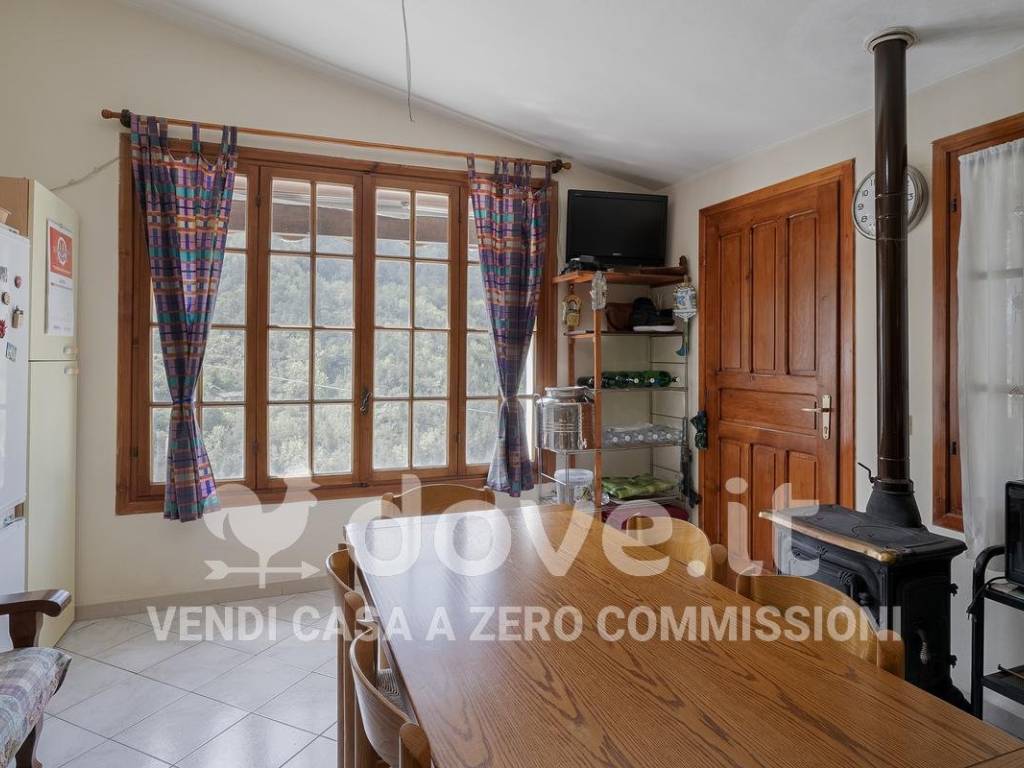 Casa indipendente a Apricale in Strada Provinciale 62 - Foto 2