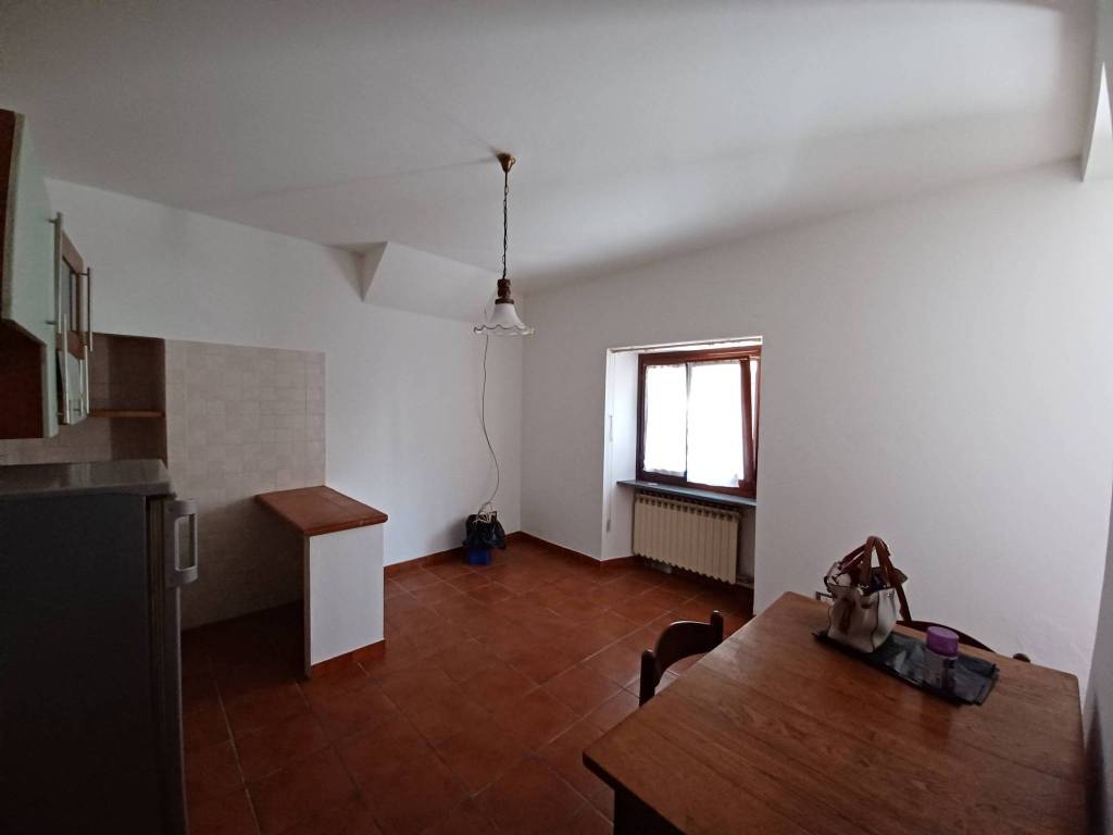 Appartamento a Pont-saint-martin in Via Roma, 51 - Foto 4