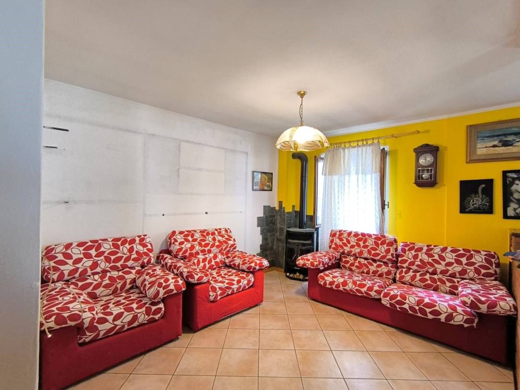 Casa indipendente a Caspoggio in Via Ezio Vanoni - Foto 2