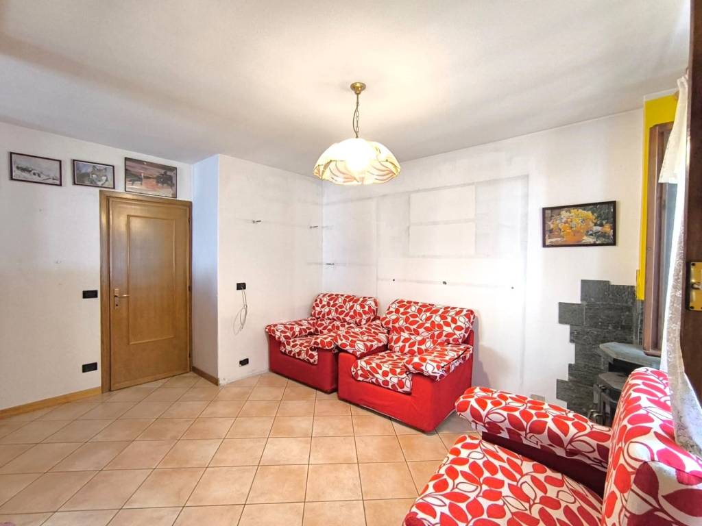 Casa indipendente a Caspoggio in Via Ezio Vanoni - Foto 4